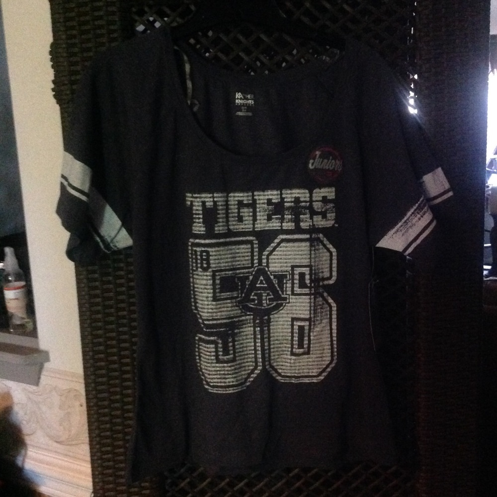 NWT KA KNIGHTS APPAREL Juniors T-SHIRT Auburn Univ